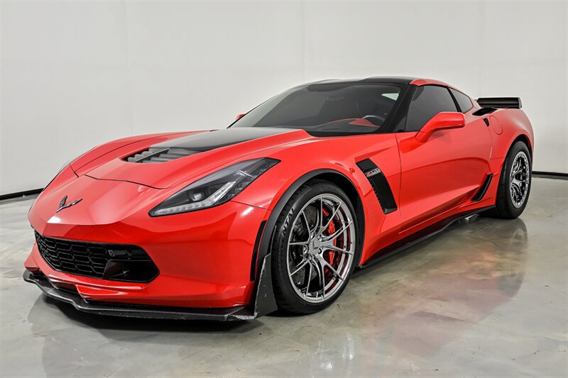 Used 2016 Chevrolet Corvette Z06 w/ 3LZ Preferred Equipment Group RWD image 5