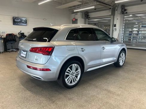 Used 2018 Audi Q5 2.0T Premium Plus w/ Premium Plus Package AWD/4WD image 5