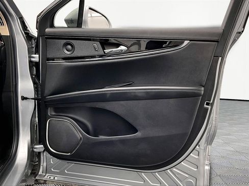 Used 2021 Lincoln Nautilus Reserve w/ Cargo Utility Package image 24