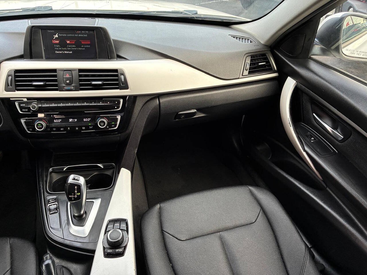 Used 2018 BMW 320i Sedan RWD image 17