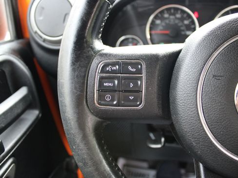 Used 2012 Jeep Wrangler Sport w/ Connectivity Group image 9