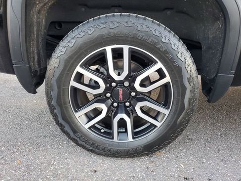 Used 2021 GMC Sierra 1500 AT4 w/ Driver Alert Package II image 5