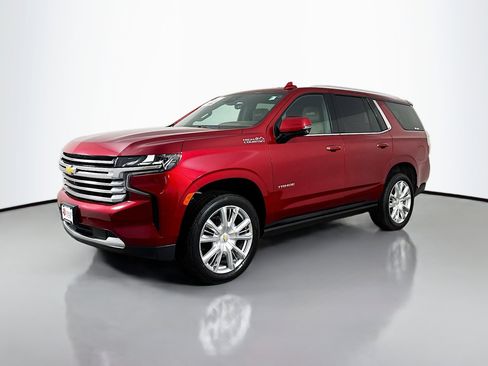 Used 2024 Chevrolet Tahoe High Country AWD/4WD image 3
