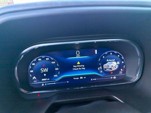 Used 2024 Chevrolet Tahoe LT w/ Luxury Package AWD/4WD image 15