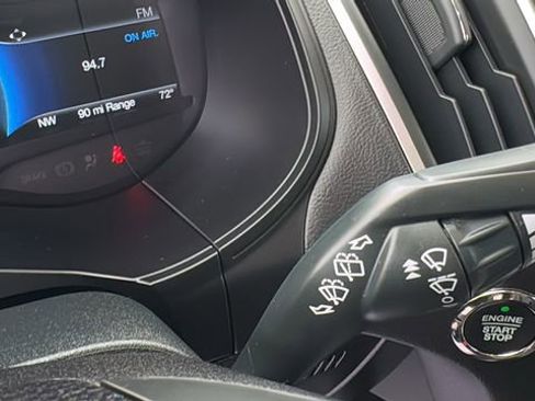 Certified 2023 Ford Edge SEL w/ Convenience Package image 20