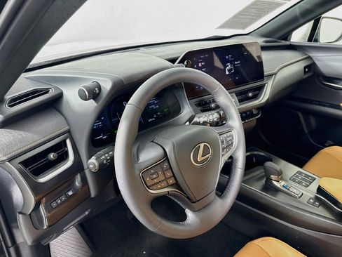 Used 2026 Lexus UX 300h AWD w/ Accessory Package (2T) image 9