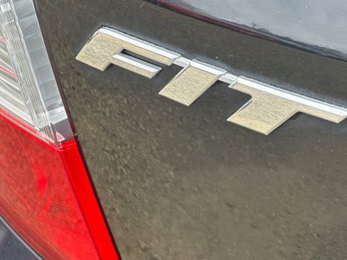 Used 2010 Honda Fit image 21