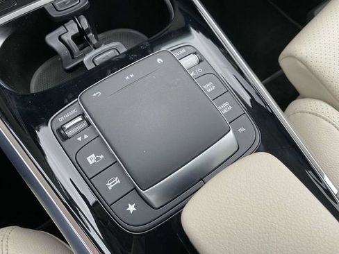 Used 2021 Mercedes-Benz GLB 250 image 30