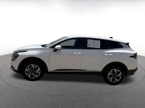 Used 2025 Kia Sportage LX image 12