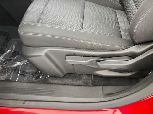 Used 2025 Chevrolet Equinox LT w/ Safety and Technology Package FWD image 20