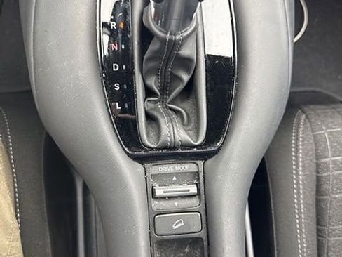 Used 2024 Honda HR-V LX image 13