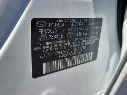 New 2025 Hyundai Sonata Limited image 35