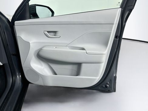 Used 2024 Hyundai Kona SEL FWD image 33