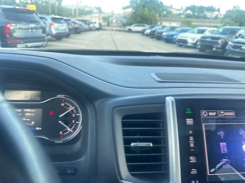 Used 2016 Honda Pilot Elite image 25