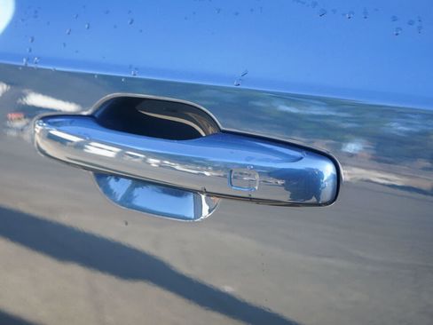 Used 2023 Volvo XC90 T8 Ultimate image 11