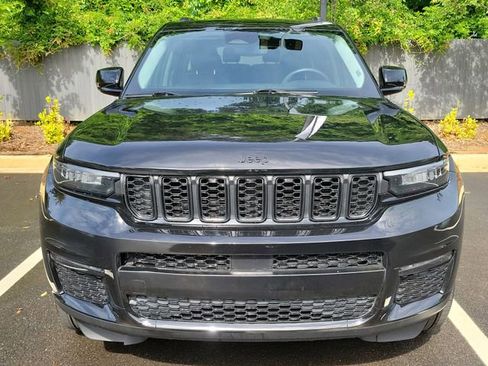 Used 2023 Jeep Grand Cherokee L Limited w/ Black Appearance Package RWD image 2