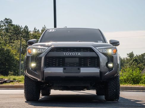 Used 2023 Toyota 4Runner SR5 Premium w/ Moonroof Package AWD/4WD image 2