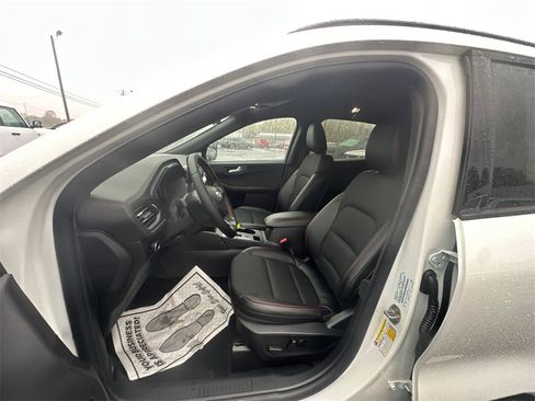 New 2026 Ford Escape ST-Line w/ Tech Pack #1 image 17