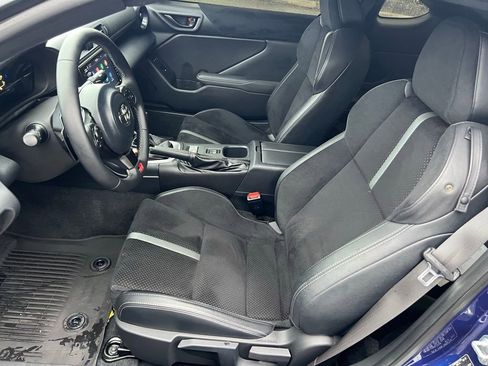 Certified 2025 Toyota GR86 Premium w/ Performance Package image 14