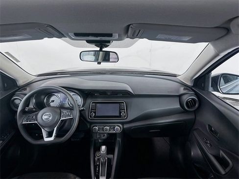 Used 2021 Nissan Kicks S image 21