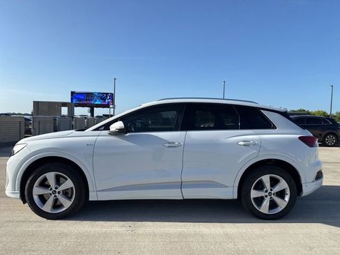 Used 2023 Audi Q4 e-tron Premium Plus image 6