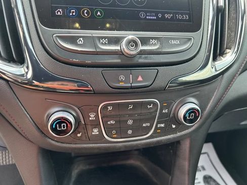Used 2022 Chevrolet Equinox RS w/ RS Leather Package FWD image 25