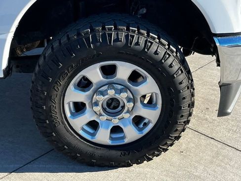 Used 2024 Ford F350 XLT w/ FX4 Off-Road Package image 6