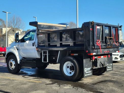 Used 2023 Ford F650 2WD Regular Cab Super Duty image 3