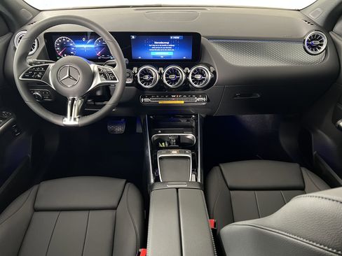 New 2025 Mercedes-Benz GLA 250 4MATIC image 22