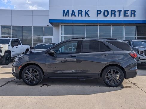 Used 2023 Chevrolet Equinox RS w/ RS Leather Package image 9