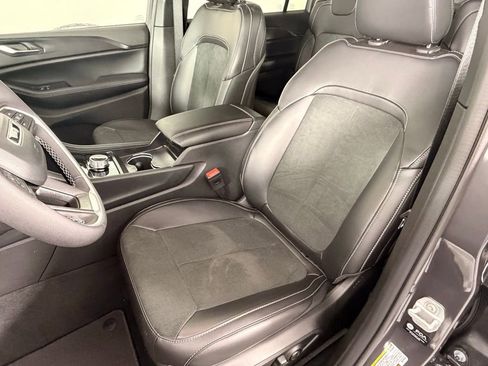 New 2025 Jeep Grand Cherokee L Laredo AWD/4WD image 10