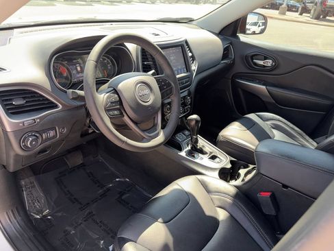 Used 2022 Jeep Cherokee Latitude Lux FWD image 8
