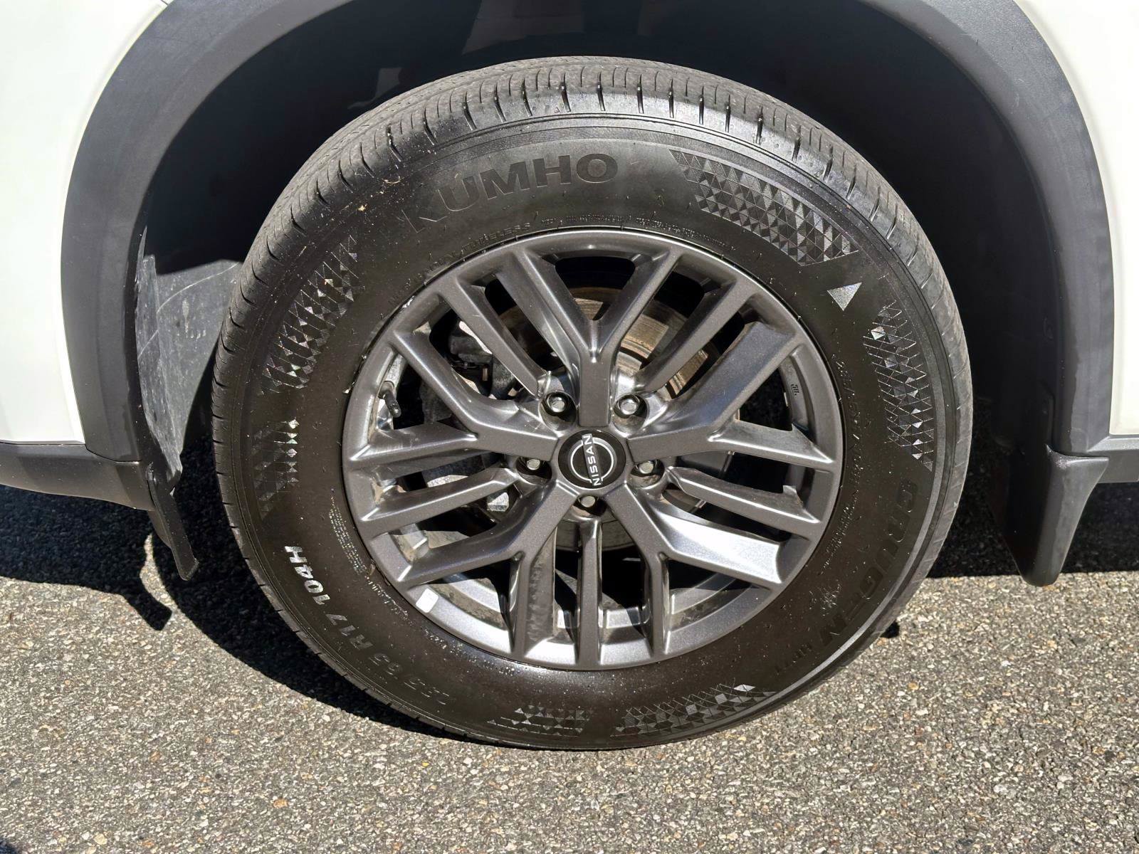 Certified 2025 Nissan Rogue S AWD/4WD image 10