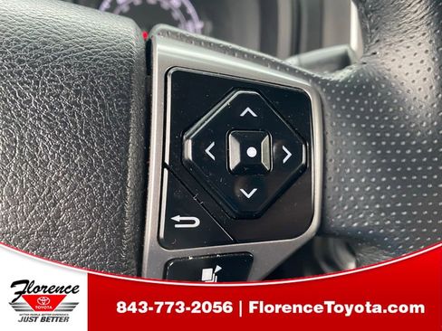 Used 2020 Toyota 4Runner SR5 AWD/4WD image 25