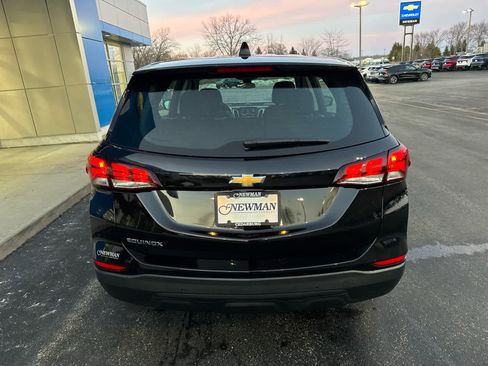 Used 2023 Chevrolet Equinox LS w/ Driver Confidence II Package image 8
