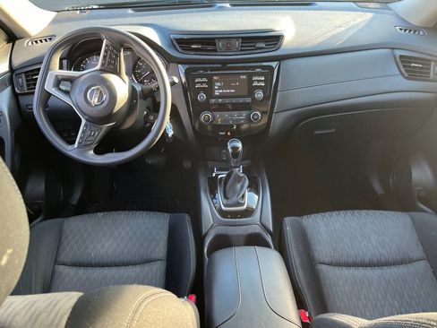 Used 2017 Nissan Rogue S image 7