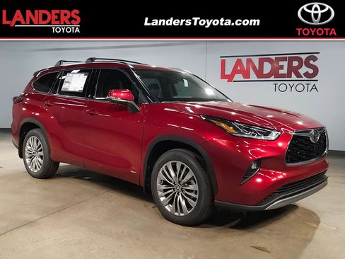 New 2026 Toyota Highlander Platinum AWD/4WD image 1