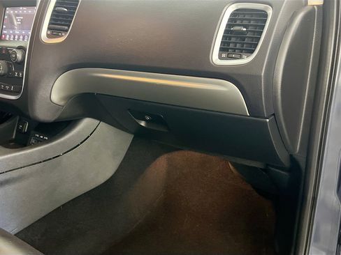 Used 2019 Dodge Durango SXT image 35