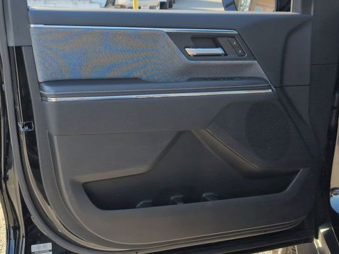 Used 2026 GMC Sierra EV Elevation image 17