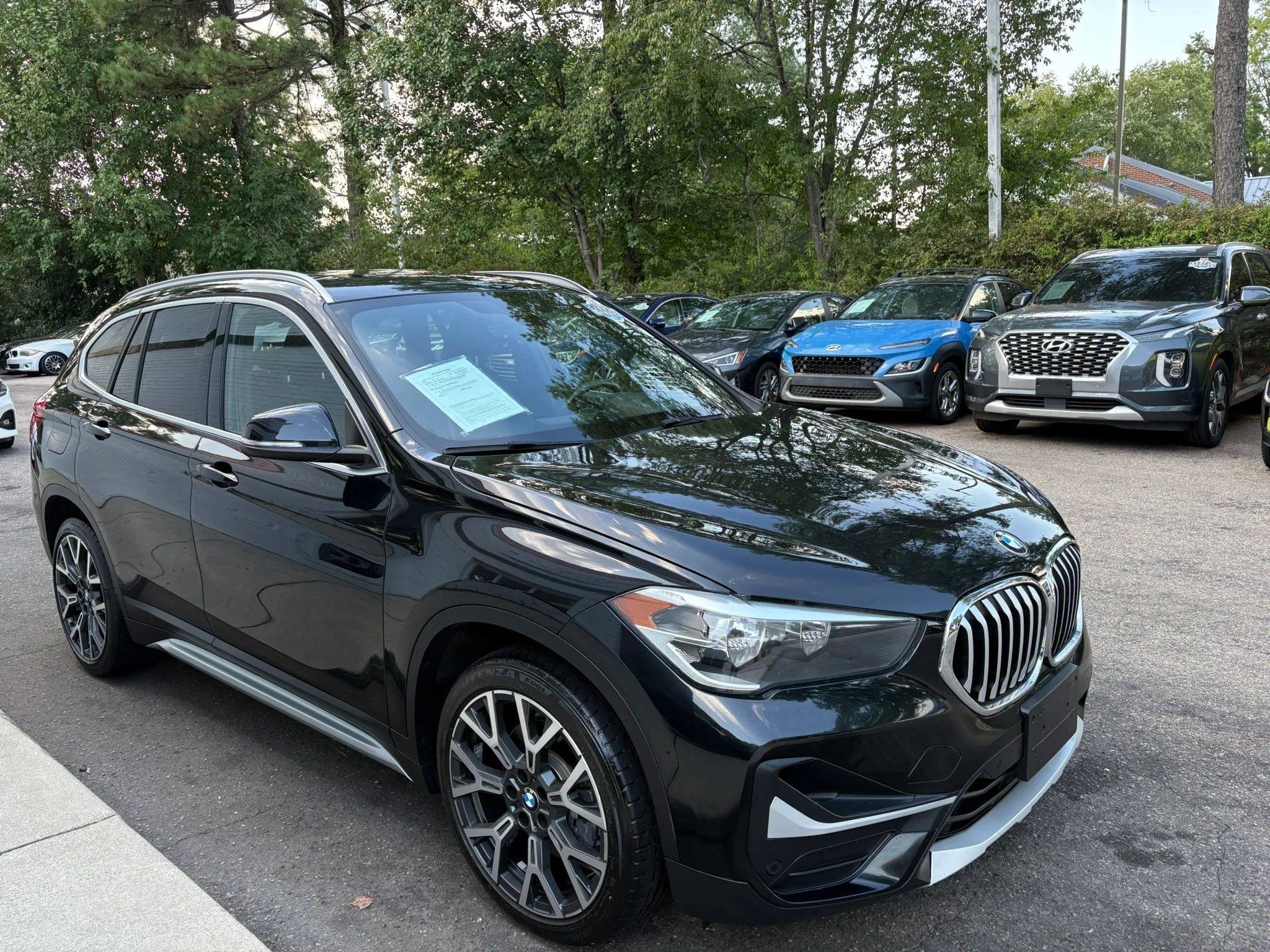 Used 2021 BMW X1 xDrive28i w/ Convenience Package AWD/4WD image 4