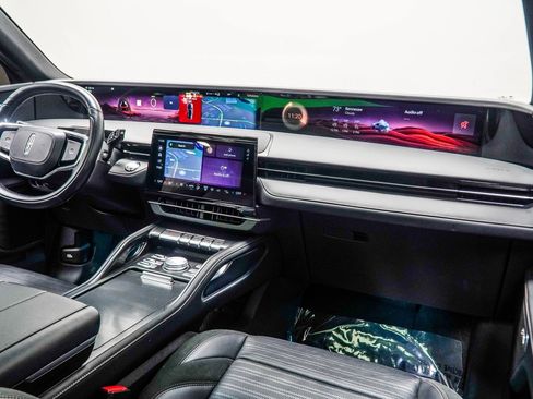 Used 2024 Lincoln Nautilus Reserve w/ Equipment Group 202A image 19