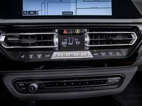 Used 2025 BMW Z4 M40i w/ Edition image 35