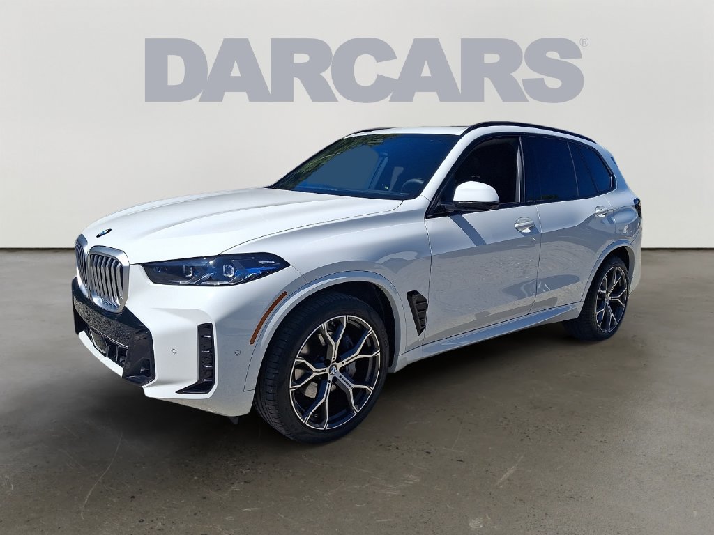 Used 2026 BMW X5 xDrive40i w/ M Sport Package AWD/4WD image 3