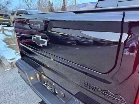 Used 2025 Chevrolet Silverado 1500 High Country w/ Midnight Edition image 48