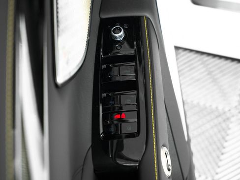 New 2025 Maserati Grecale Modena image 25