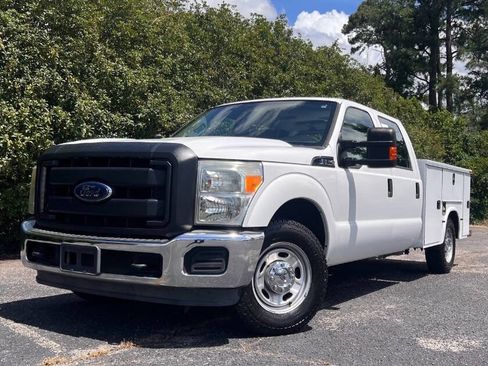 Used 2016 Ford F250 XL w/ Power Equipment Group RWD image 1