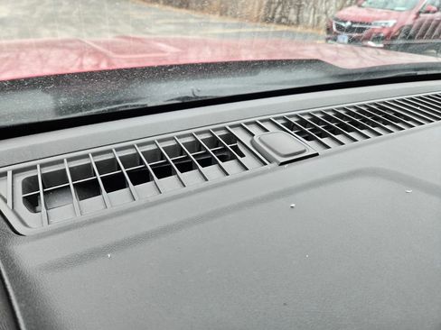 New 2025 GMC Canyon Elevation w/ Convenience Package image 6