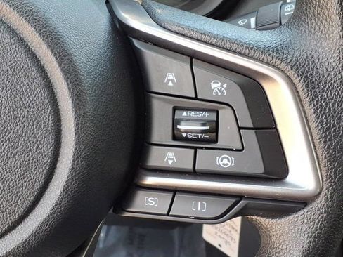 Used 2023 Subaru Crosstrek 2.0i AWD/4WD image 11