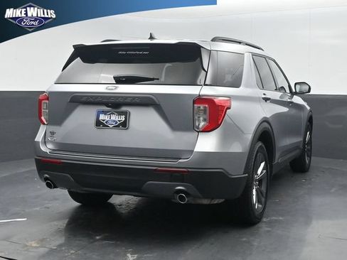 Used 2024 Ford Explorer XLT w/ Equipment Group 202A RWD image 7