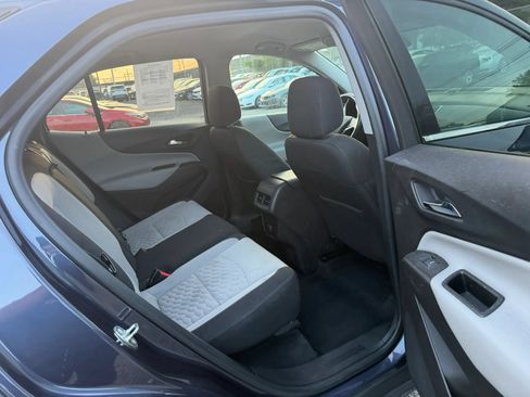 Used 2018 Chevrolet Equinox LT FWD image 26